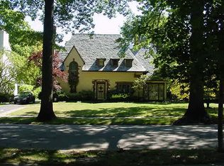 2947 Brighton Rd, Shaker Heights, OH 44120