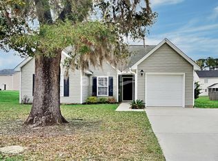 425 Watershed Dr, Goose Creek, SC 29445