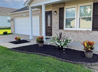421 Creek Bend Dr, Moscow Mills, MO 63362