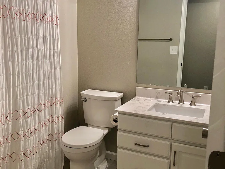 1627 Foxhall Ct — Photo 16