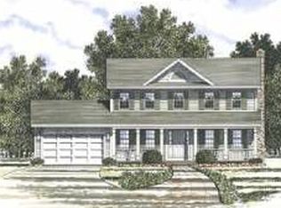 35 Rockwell Dr, Hilton, NY 14468