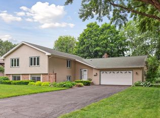 2865 Xanthus Ln N, Plymouth, MN 55447
