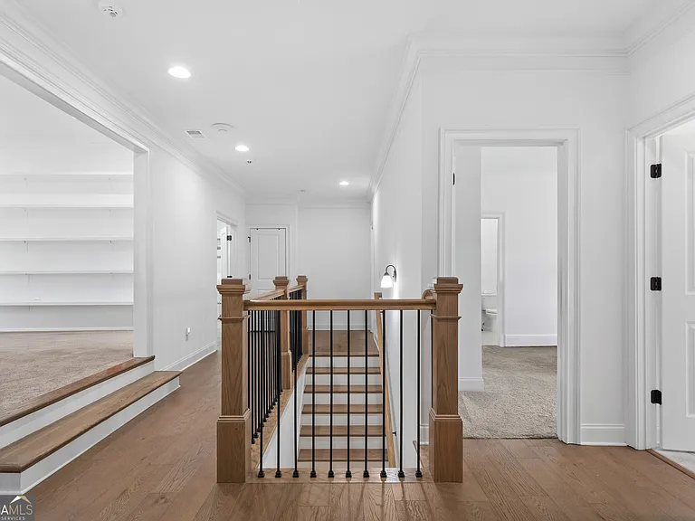 2045 Kent Ct — Photo 48