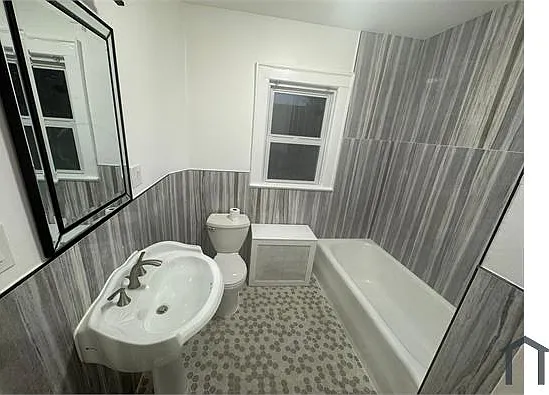 76 Wolf Pl — Photo 6