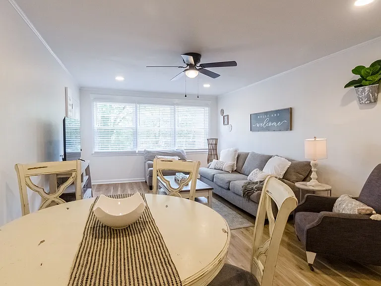 1421 Colin Kelly Dr — Photo 10