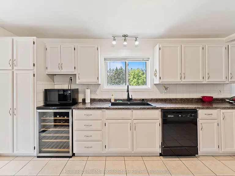 3514 Penetanguishene Rd — Photo 23