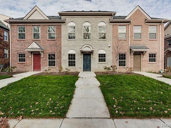 3rd image of 663 E Kirby St #33