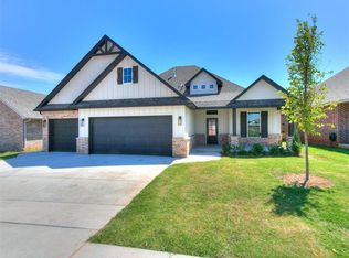 2920 Wild Rose Ln, Yukon, OK 73099