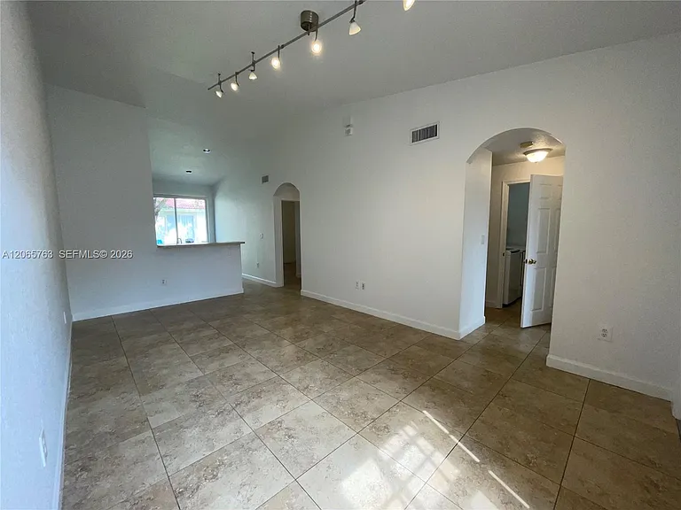 2624 SW 188th Ave — Photo 8