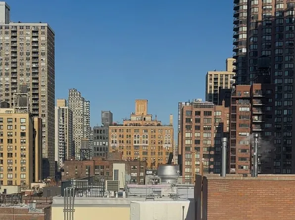370 E 76th St APT C1208, New York, NY 10021