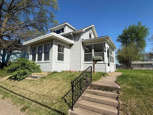 1604 Division St, Burlington, IA 52601