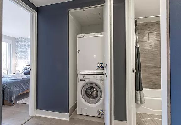 5th image of 450 W 42nd St APT 46M