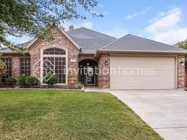 321 Merced St, Burleson, TX 76028