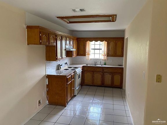 3rd image of 408 N Dunlap Ave