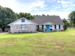 18007 S Quail Meadow Dr, Claremore, OK 74017