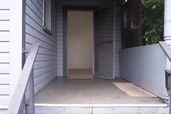 2nd image of 937 SE Mill St