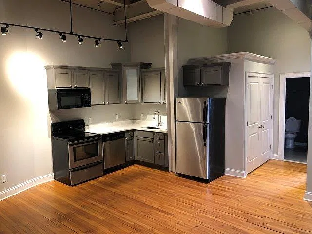 1 bed, 650 sqft, $1,225 — Photo 1