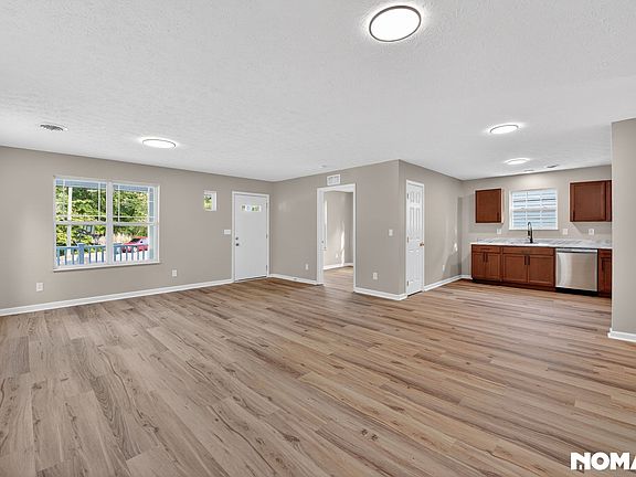 4th image of 4006 Mission Bell Ln