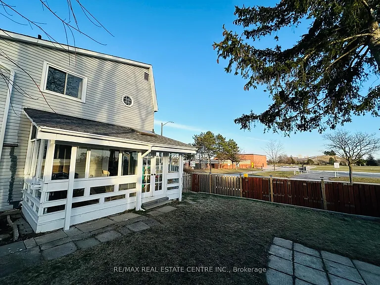 1 Havenbrook Ct — Photo 7