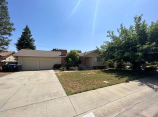 2733 W Harter Ave, Visalia, CA 93277