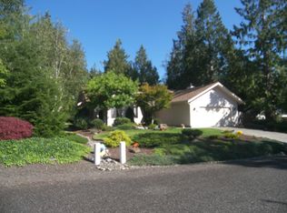 61 Mockingbird Ln, Port Ludlow, WA 98365