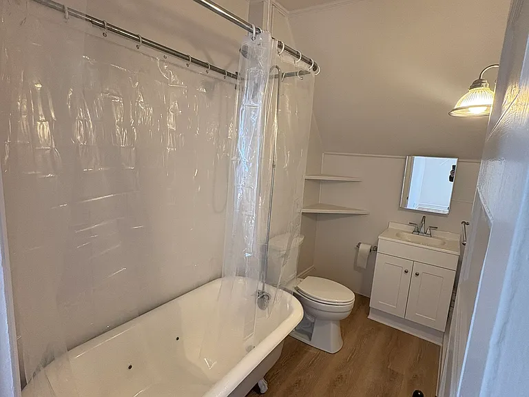 105 America St #3 — Photo 17