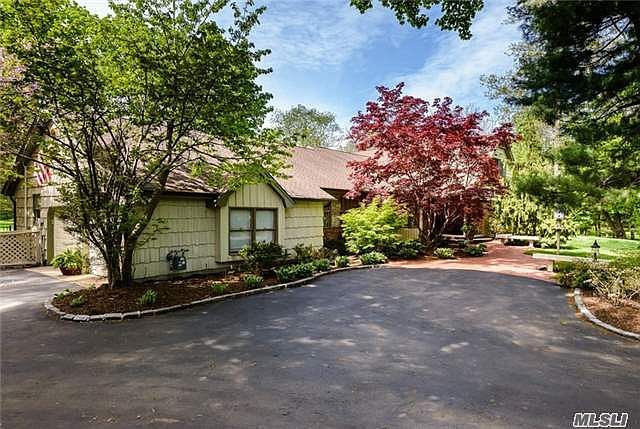 1st image of 360 Annadale Dr