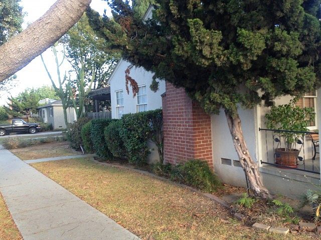 2nd image of 488 E 44th Cir