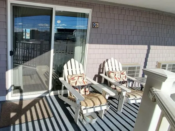 6 Ashworth Ave #6, Hampton, NH 03842