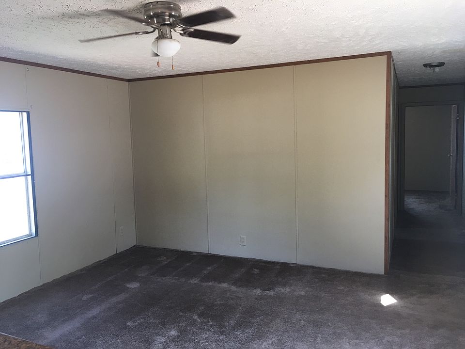 2nd image of 3323 Jerry Dr #19
