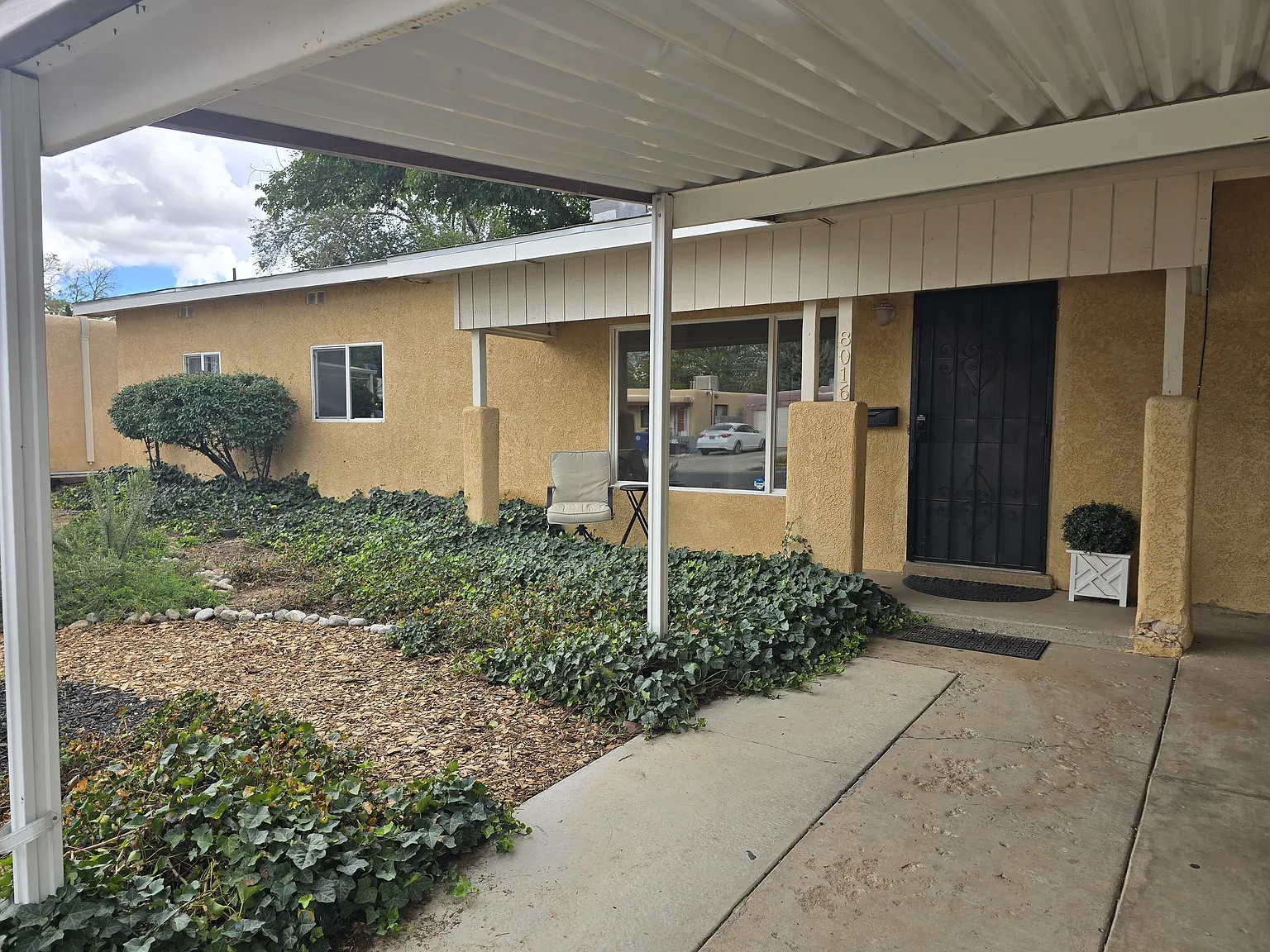 3 bed, 1360 sqft, $2,195 — Photo 3