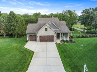 3222 W Shorewood Dr, La Porte, IN 46350