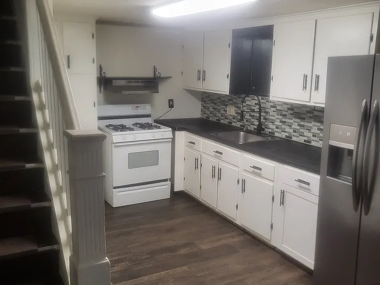 601 Lamberton St — Photo 2