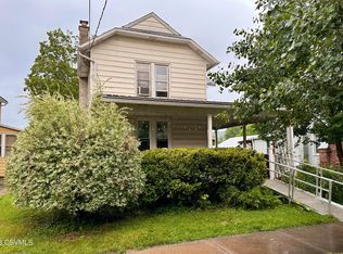 30 3rd St, Benton, PA 17814