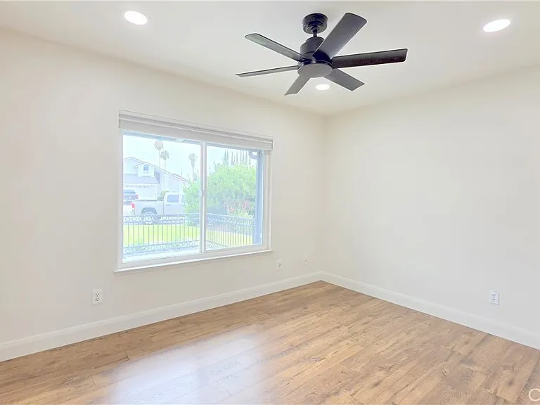 6540 Hayes Ct — Photo 22