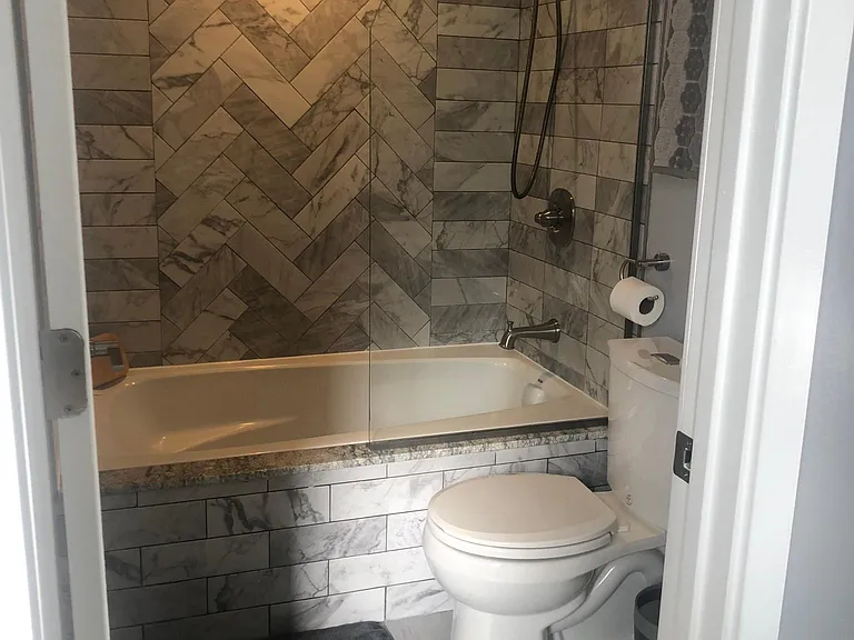 318 S Austin Blvd #1 — Photo 29