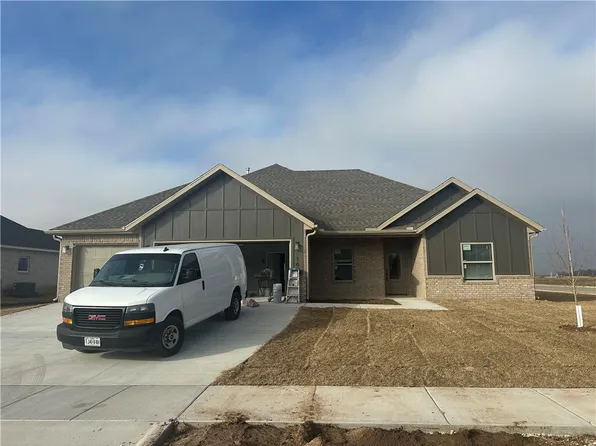 169 N Adler Ave, Farmington, AR 72730