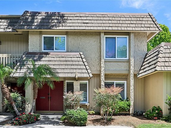 5th image of 10424 Echo River Ct