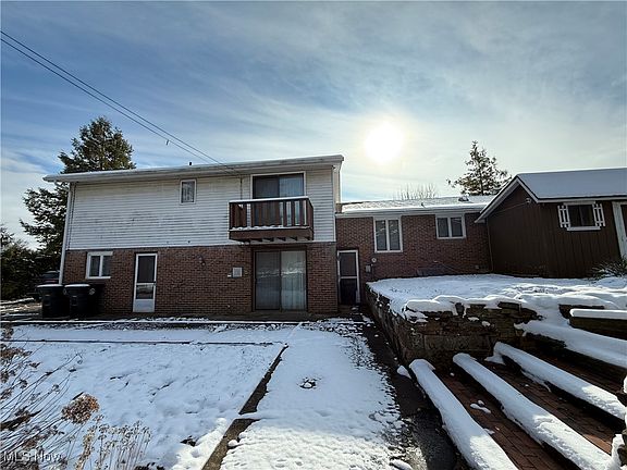 3rd image of 4617 Lexington Dr