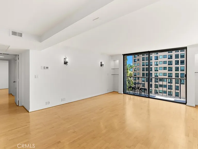 10535 Wilshire #912 — Photo 9