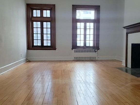 3rd image of 30 W 72nd St APT 4A