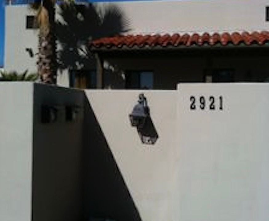 1st image of 2921 E 4th St #B