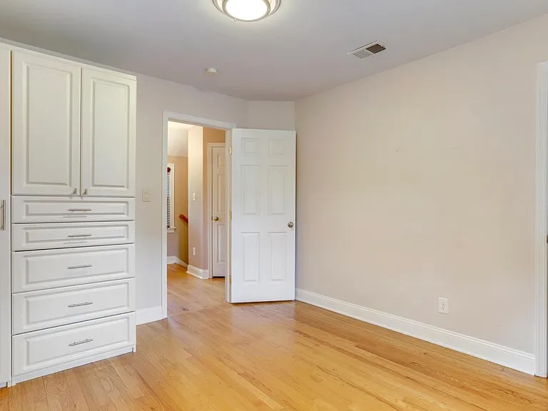 615 N George Mason Dr — Photo 13
