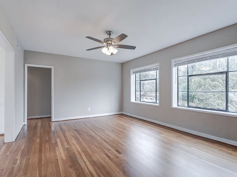 101 Tempsford Ln #H — Photo 12