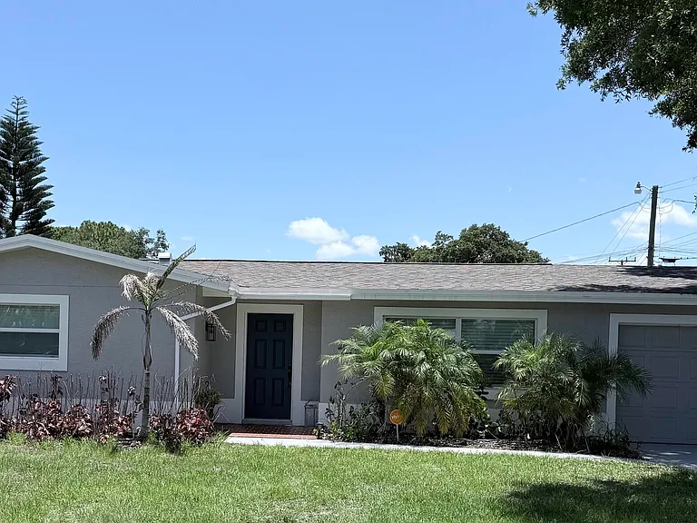 907 Antigua Ave — Photo 1