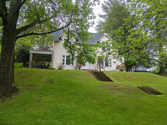 5th image of 5 Woodside Dr