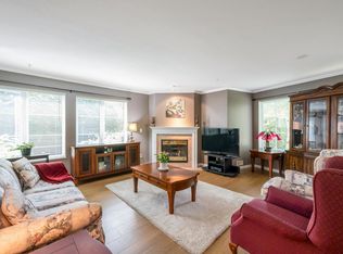 12155 75a Ave #104, Surrey, BC V3W 1B9