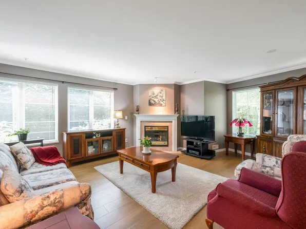 12155 75a Ave #104, Surrey, BC V3W 1B9