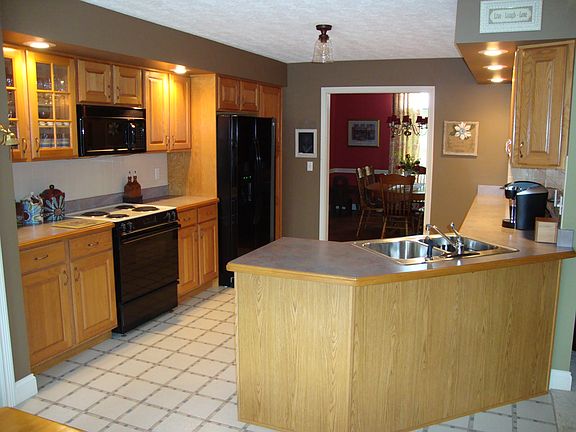 Kitchen (12x13)
