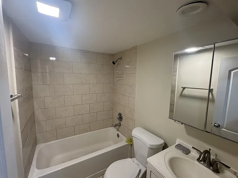 4948 N Christiana Ave — Photo 11